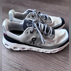 On Running Cloudvista women’s and White Athletic Shoes